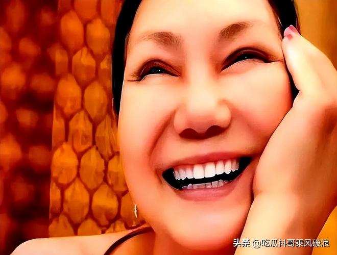 陷无力除了被送医外专访亦在博同情分九游会J9风水轮流转！S妈疑已深(图1)